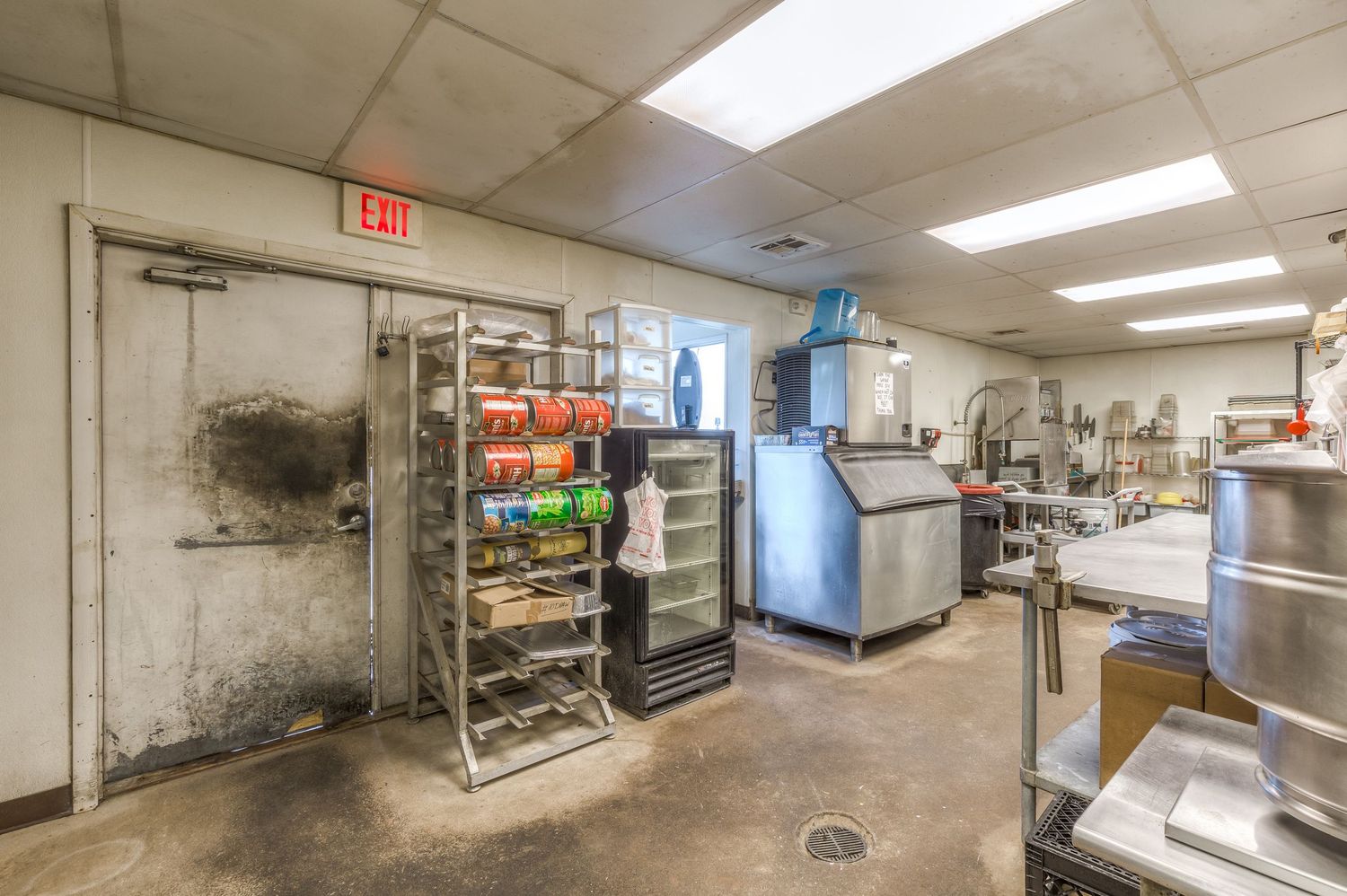 Runts BBQ: 1105 W Cherokee St, Wagoner, OK 74467